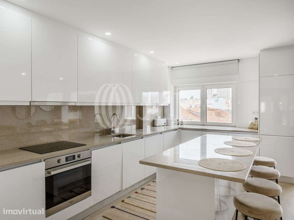 Apartamento T2+1 com varandas, Quarteira, Algarve - Grande imagem: 4/19