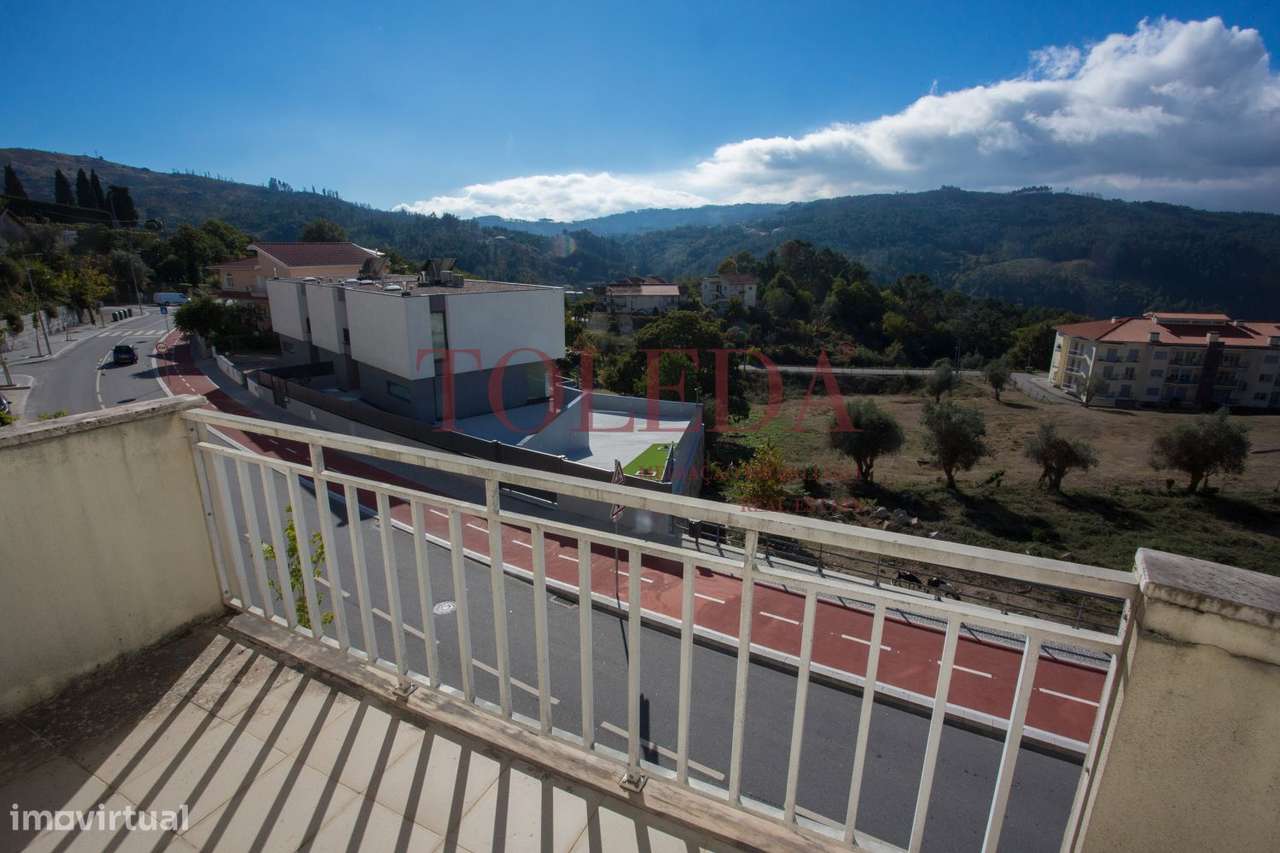 T3 com Lareira, Varanda, Boas áreas-30