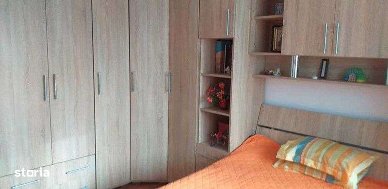 Vanzare casa cu etaj + teren in Targoviste, Micro 2 - Imagine principală: 5/5