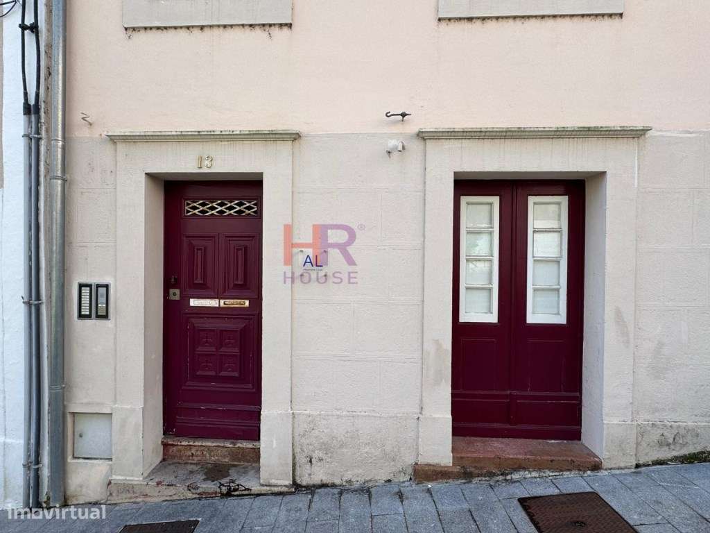 Vende-se Prédio com 8 estúdios mobilados e equipados.-5