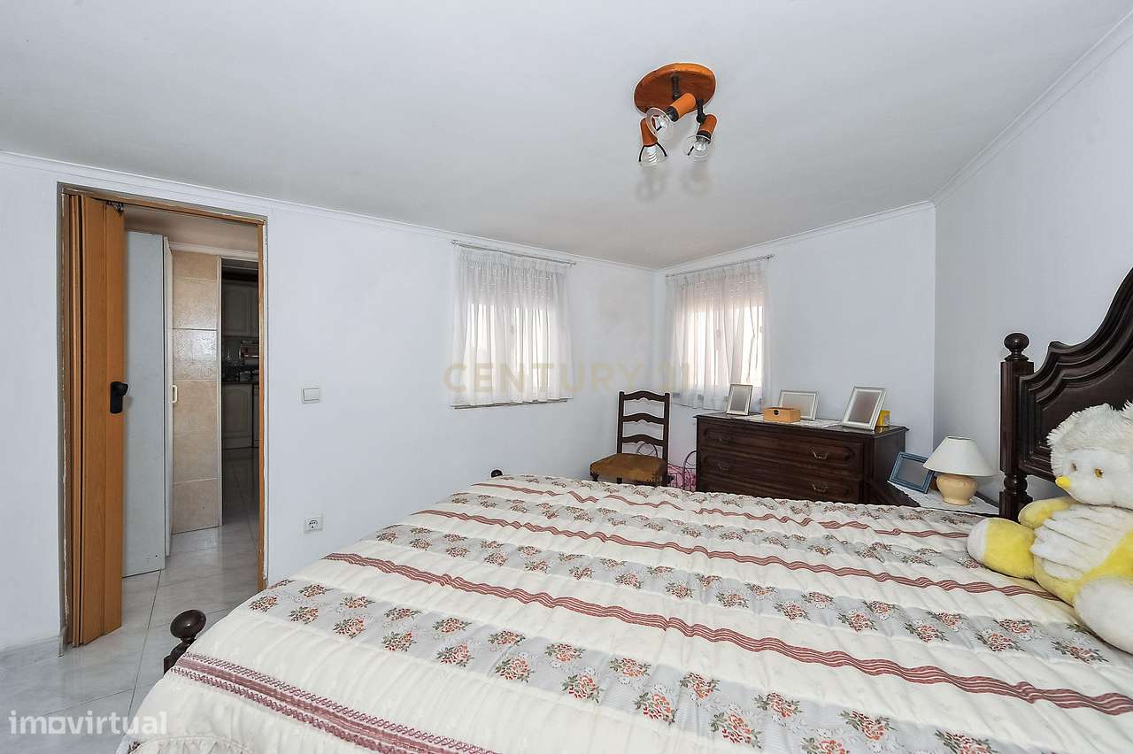 APARTAMENTO T2 - TIRES COM TERRAÇO-6