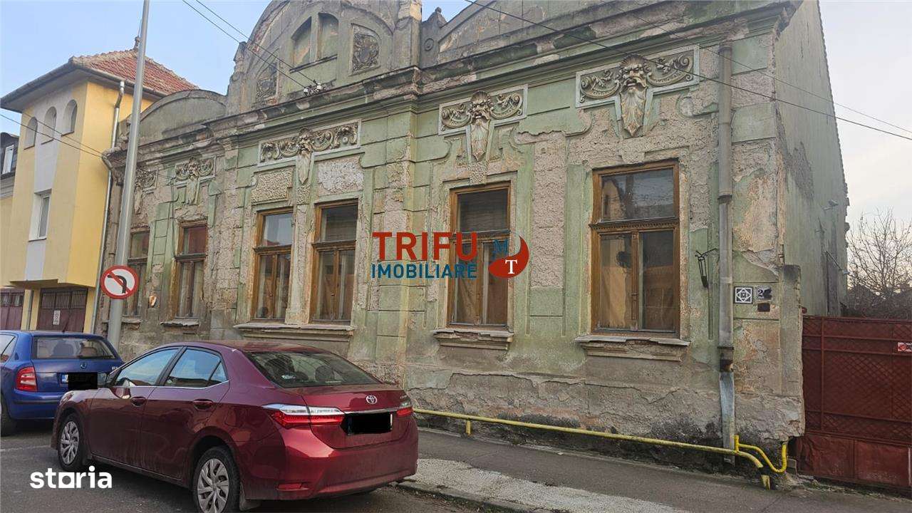 Casa din Perioada Interbelica in Alba Iulia - Imagine principală: 1/7