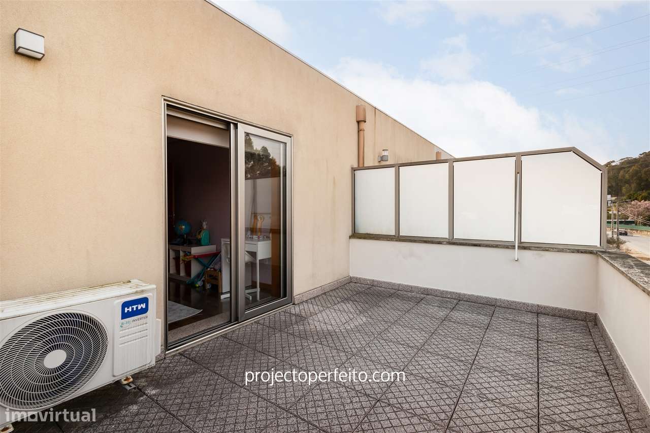 Moradia de tipologia T4+1 para venda em Perosinho, Vila Nova de Gaia-22
