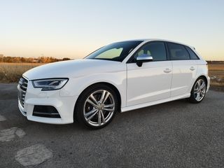 Audi S3 Sportback 2.0 TFSi quattro S tronic