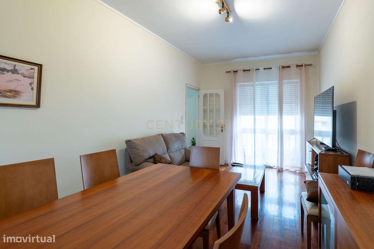 Apartamento T3 com garagem box e excelente exposição solar – Monte dos - Grande imagem: 5/34