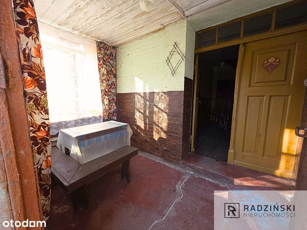 Poniemiecki dom przy lesie w Brzezince-3