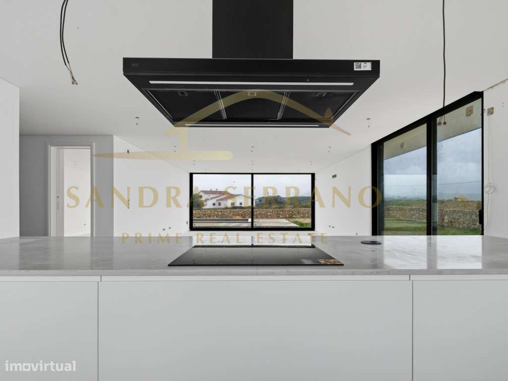 Moradia T4 Nova de Arquitetura Contemporânea | Azenhas do Mar - Sintra-9