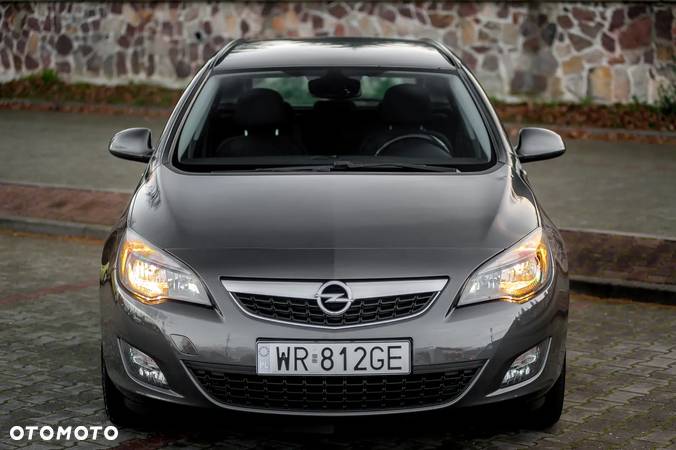 Opel Astra 1.4 Turbo Cosmo - 10