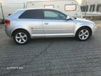 Audi A3 Sportback 1.6 FSI Attraction - 17