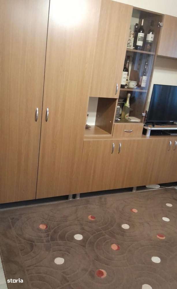 LAPUS DECOMANDAT 3/4 cu centrala si 2 balcoane - Imagine principală: 2/10