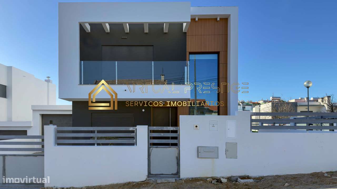 Moradia T4 moderna na Charneca da Caparica com piscina, jardim e ga...-33