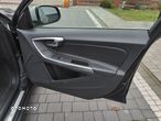 Volvo V60 D4 R-Design - 22