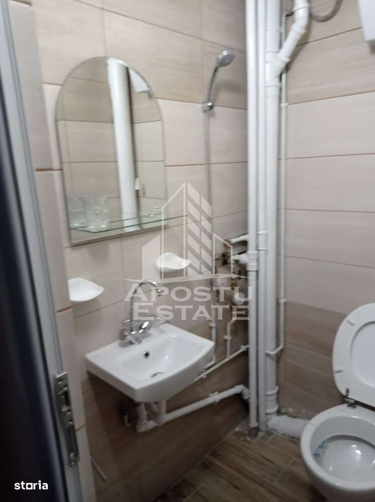 Garsoniera  renovata, 12 mp cu baie proprie, etajul 1, zona Sagului - Imagine principală: 3/3
