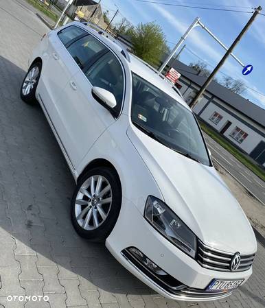 Volkswagen Passat Variant 2.0 TDI BlueMotion Technology Comfortline - 4