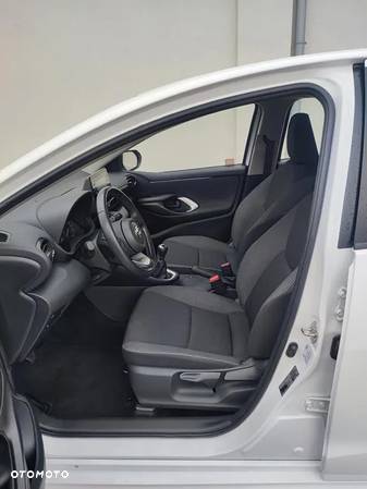 Toyota Yaris 1.5 Comfort - 17