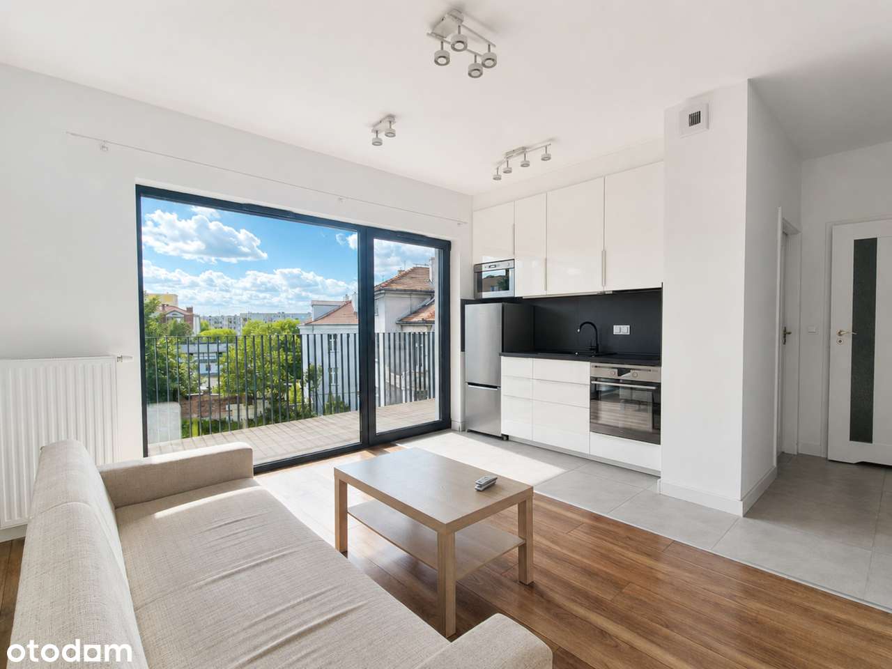 31m2 - dwa pokoje ,duży balkon - Winiary.