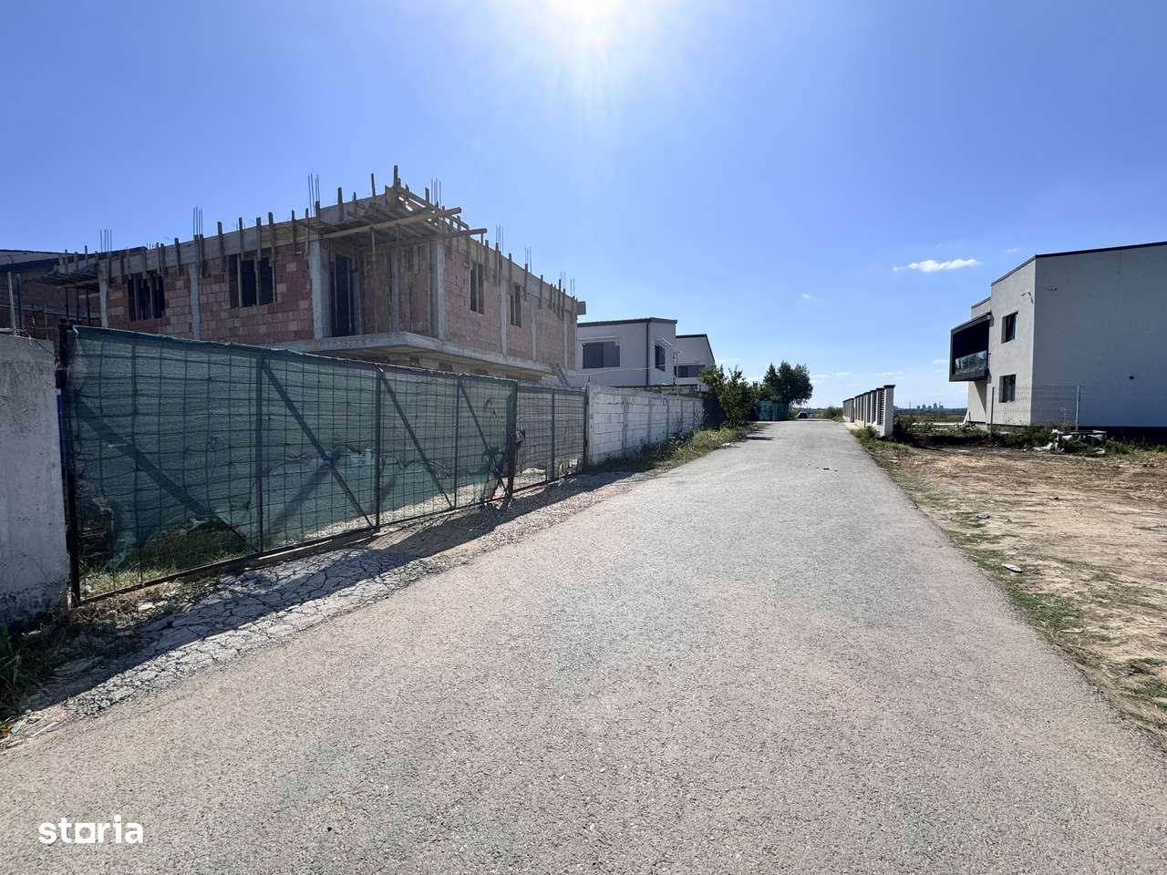 Complex nou 5 case P+1+M.5 cam.Util 175mp.Teren 253mp - Imagine principală: 2/20