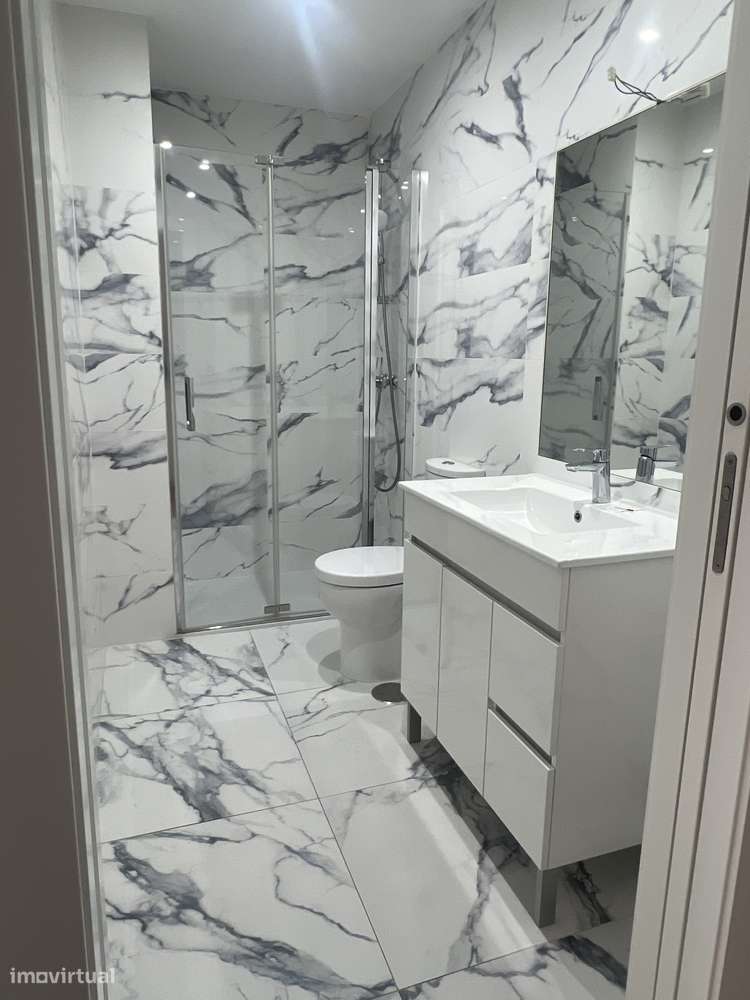 Apartamento T2, como Novo - Grande imagem: 5/15