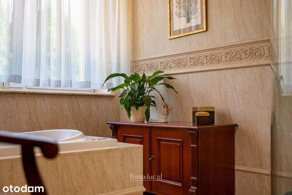 Dom przy ścianie lasu, możliwe 4 sypialnie-13