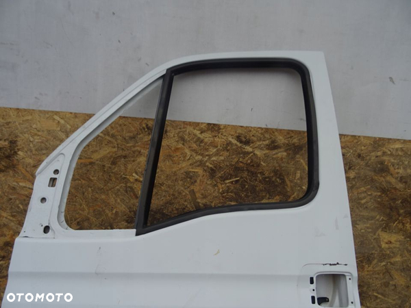 DRZWI LEWY PRZÓD PRZEDNIE IVECO DAILY III 3.0HPI - 2