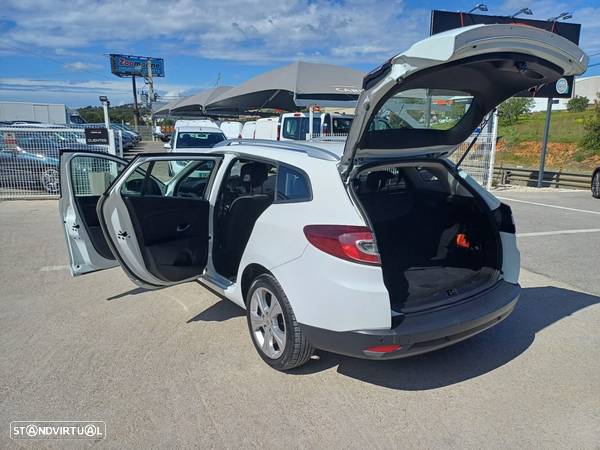 Renault Mégane Sport Tourer 1.5 dCi Dynamique S SS - 14