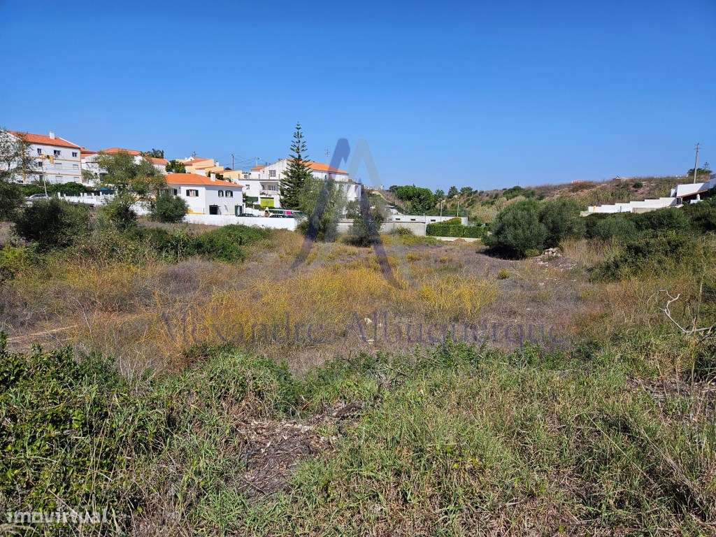 Terreno com Elevado Potencial de Investimento - 6.750 m² | Sesimbra - Grande imagem: 3/5
