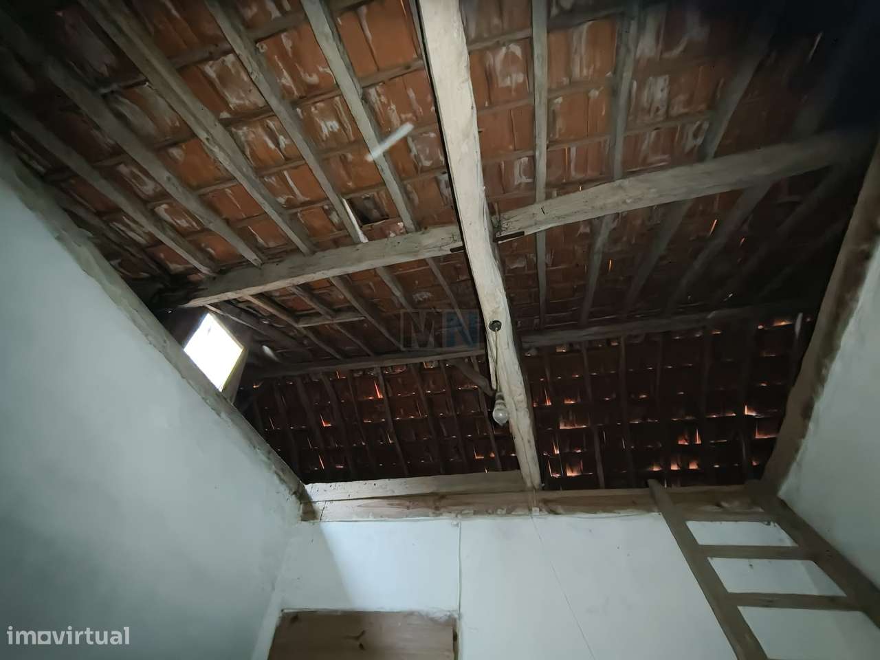 Prédio para Renovação Total-17