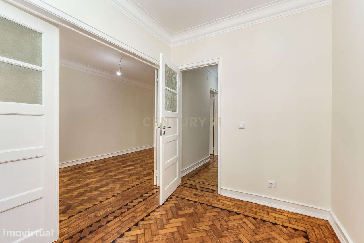 Apartamento T1+1 Renovado no Beato - Grande imagem: 4/37