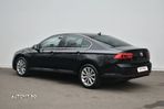 Volkswagen Passat 2.0 TDI DSG Comfortline - 38