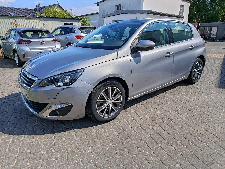 Peugeot 308 T9 (2014-2021) 2014