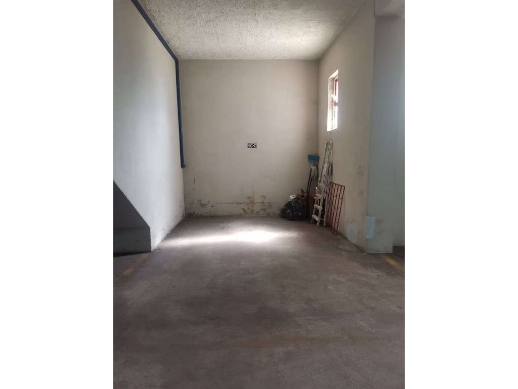 T1 PARQUEAMENTO MAGOITO, JUNTO À PRAIA - Grande imagem: 4/13