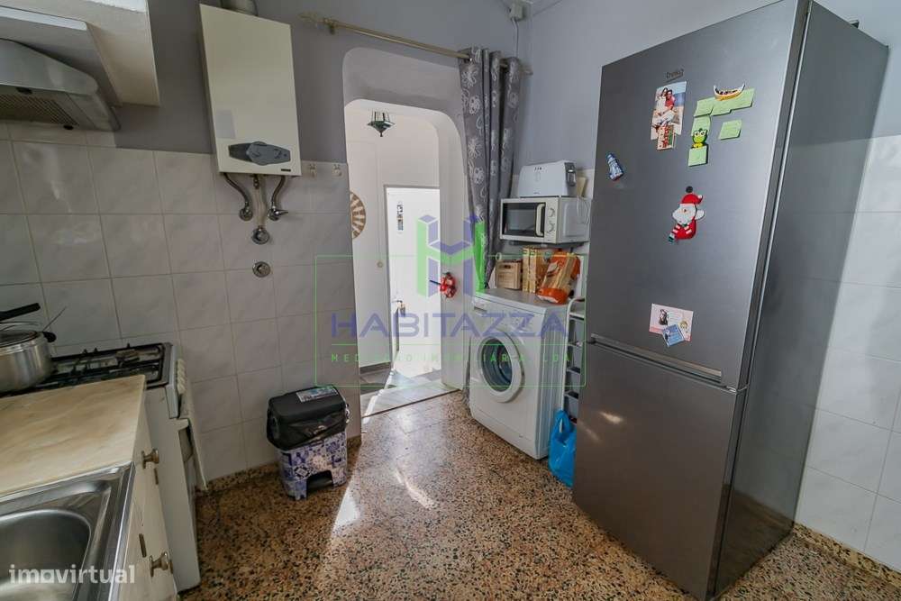 Moradia T2, com anexos e bom quintal, no coração da Praia da Luz - Grande imagem: 4/37