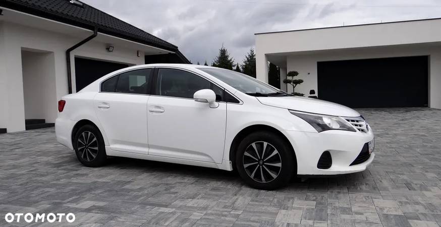 Toyota Avensis 2.0 D-4D Active - 7