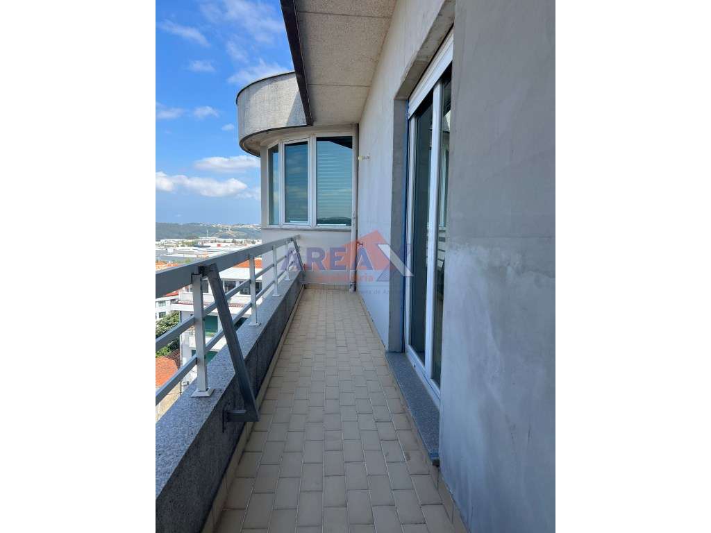 T3 Duplex com Piso Superior e Entrada Independente | Garagem | Oliv...-32