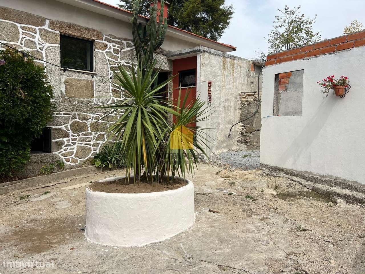 Quinta de Charme com Antigo Lagar, Pomar e 2.200 m² de Natureza-16