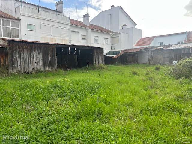 Prédio urbano sito em Benavente - Grande imagem: 5/18