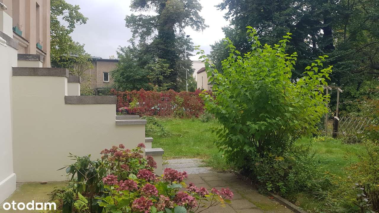 Krzyki Borek w zabytkowej willi,lokal po adaptacji i remoncie.-15