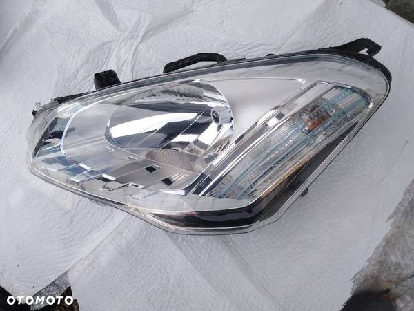 BERLINGO PARTNER III LIFT 12- LAMPA PRZÓD L P IGŁA 9806306180 - 2