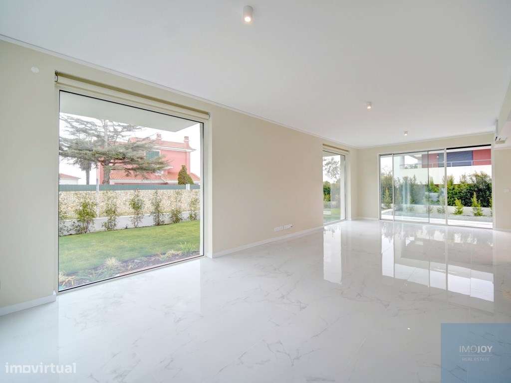 Moradia T3 com Piscina, Jardim e Acabamentos de Excelência em Sintra - Grande imagem: 5/30