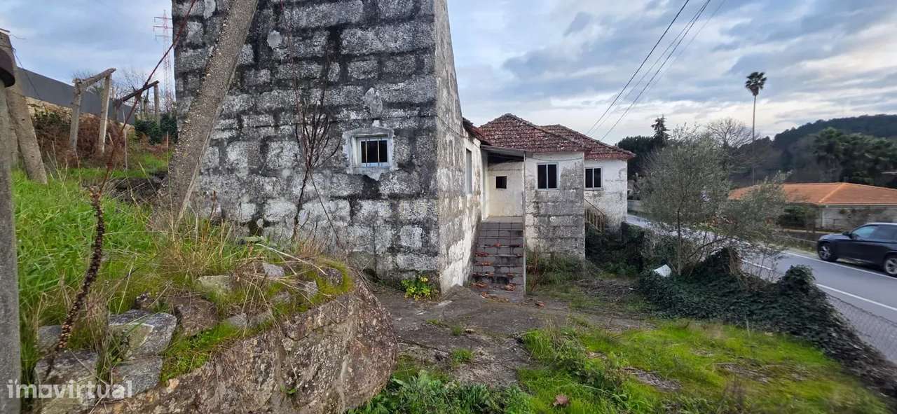 Moradia para restaurar - Constance, MCN-12