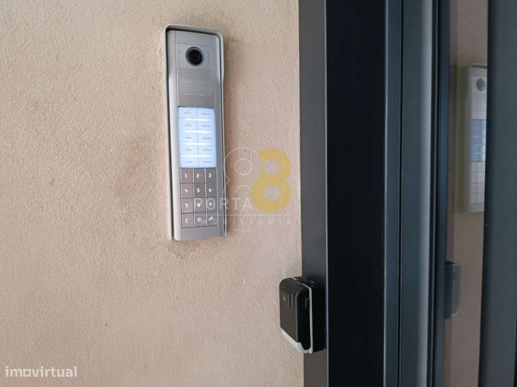 T0 Restaurado e mobilado no Coração do Porto - Grande imagem: 4/21