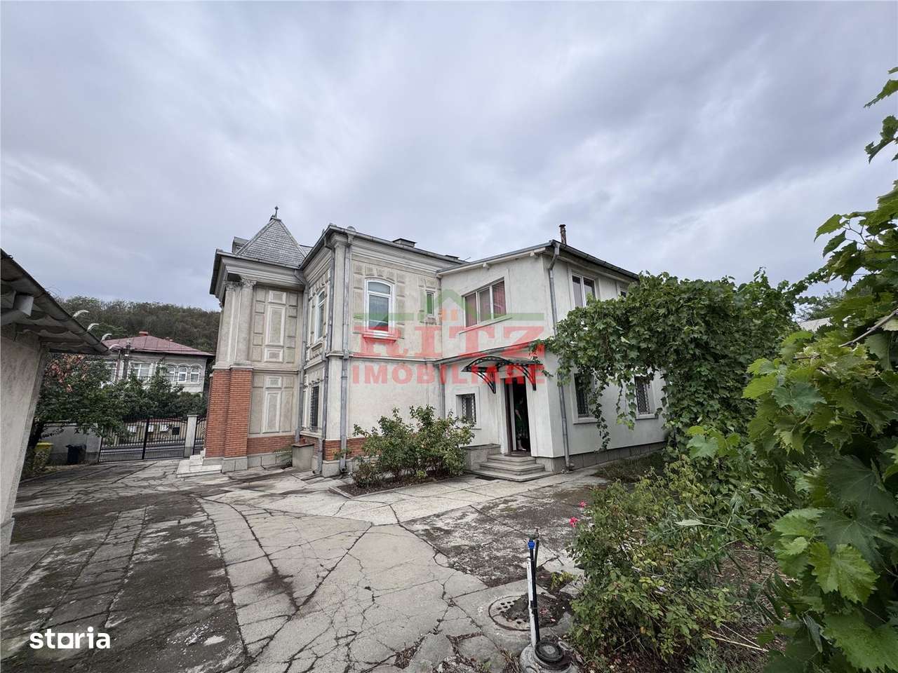 Casa P+1E+Pod S= 435 mp, teren 938 mp, pretabila clinica, gradinita et - Imagine principală: 5/20