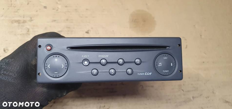 Radio radioodtwarzacz CD fabryczny Renault Espace IV 8200247962 - 1