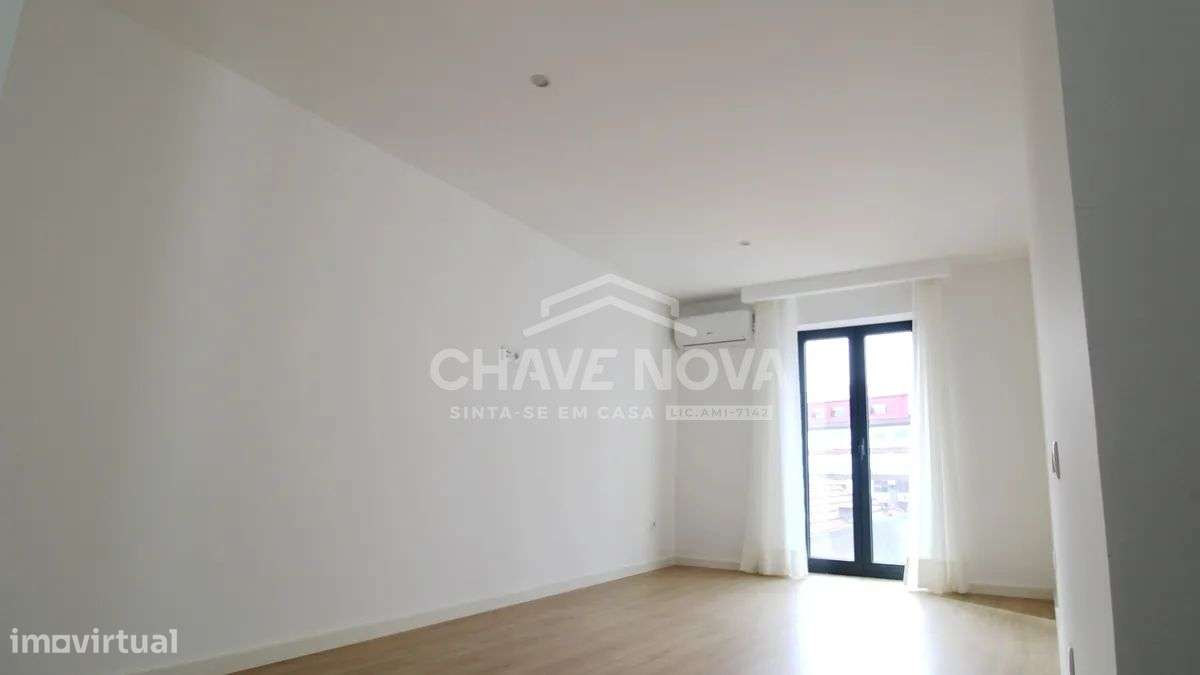 T2 Duplex Novo no Marquês – Porto-14