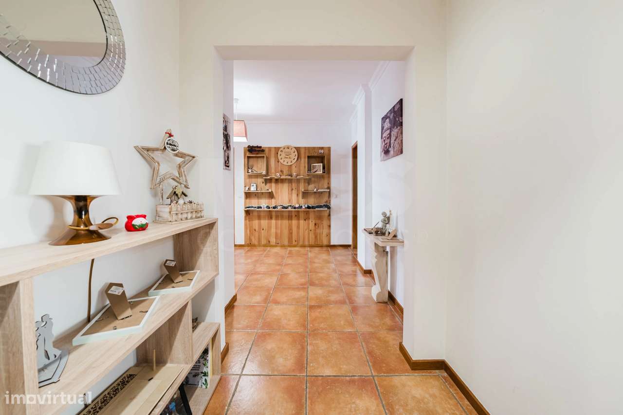 Apartamento T3 C/ Varandas e Garagem, Bombarral - Grande imagem: 4/19