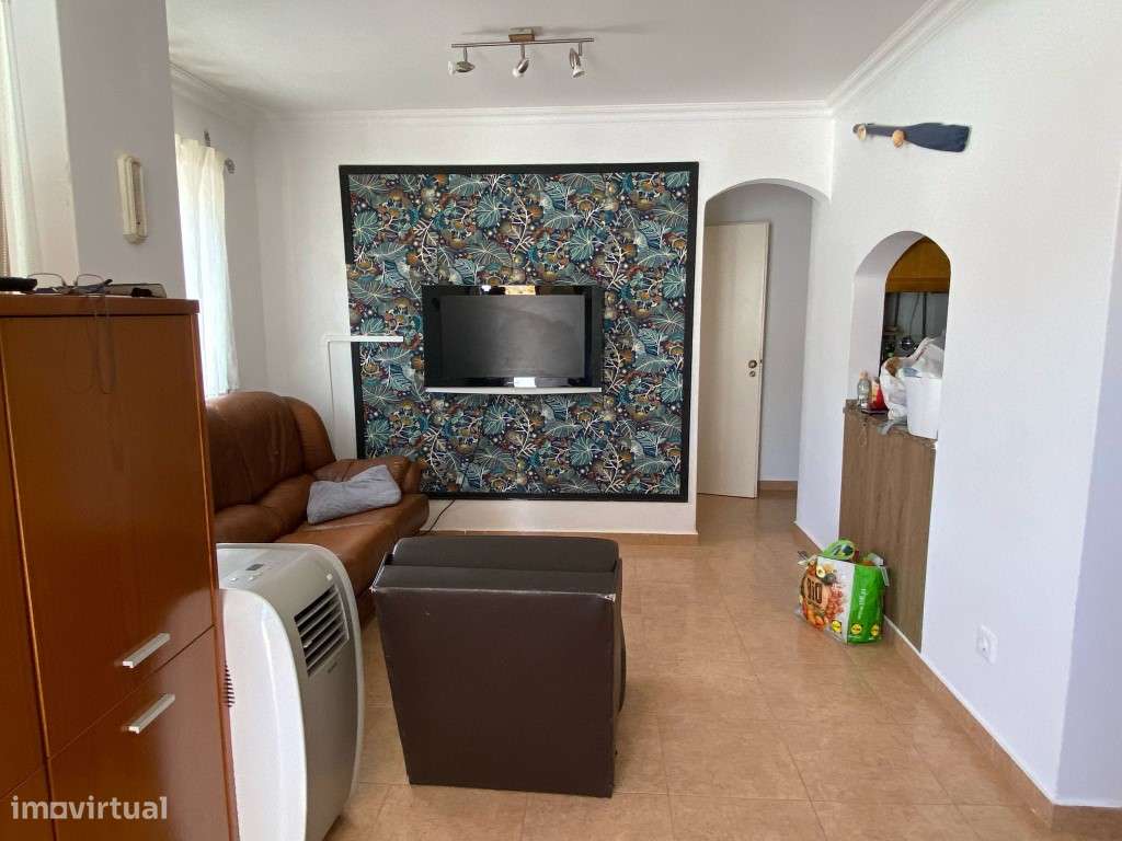 Apartamento T2 com Logradouro - Grande imagem: 2/9