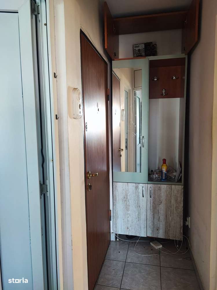 Apartament cu 1 camera decomandat zona Metalurgie bloc din 1982 et4-2