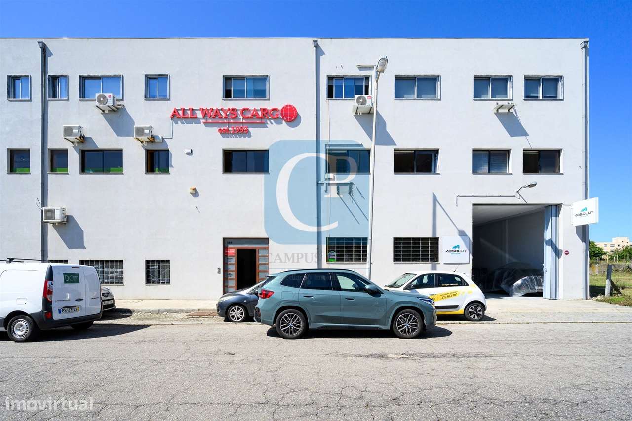 Espaço comercial para serviços ou escritório em Leça da Palmeira-19