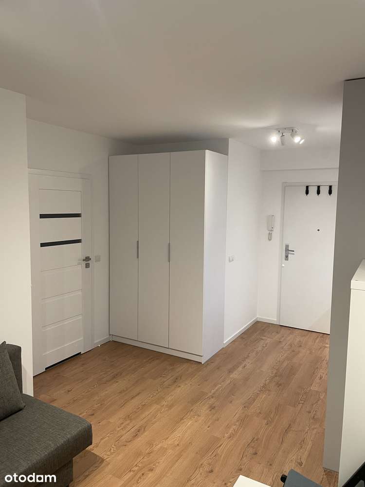 Przytulna kawalerka Kępa Mieszczańska - Pełny obrazek: 4/8