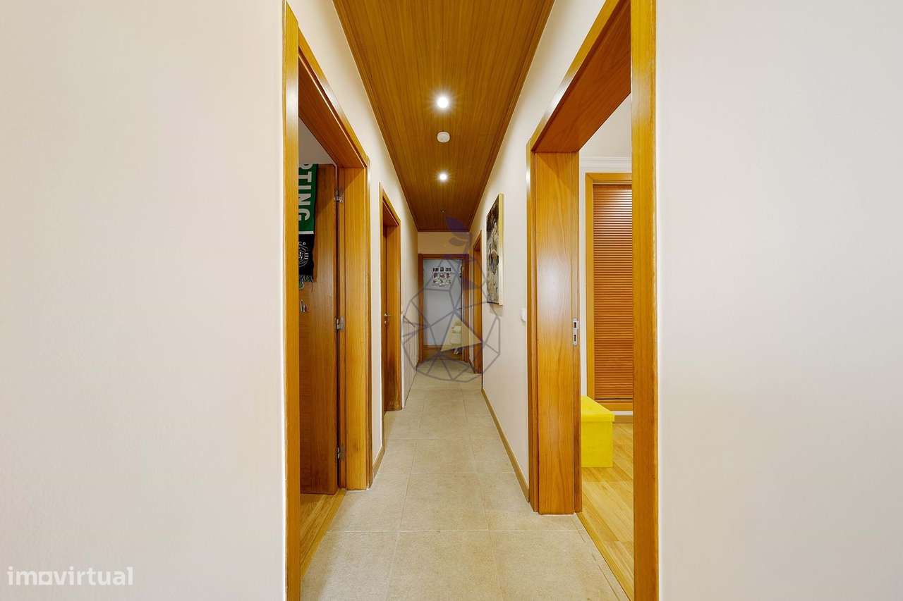 Moradia renovada construída em 2006 , T3+ 1 para aluguer a longo prazo - Grande imagem: 5/60